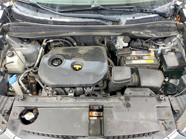 2015 HYUNDAI TUCSON GL (Middle-Low)