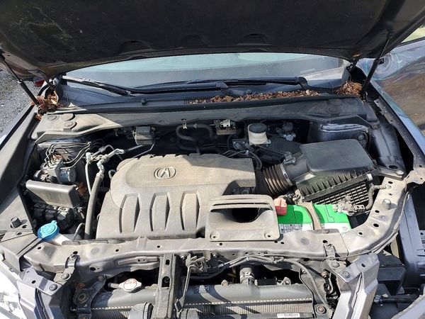 2017 ACURA RDX — Engine bay