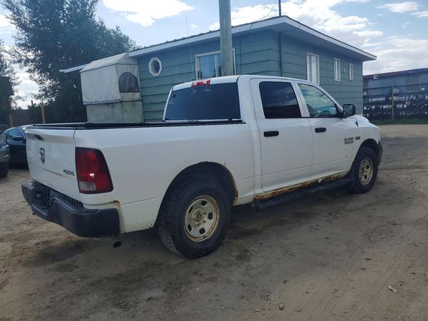 2015 RAM 1500 ST