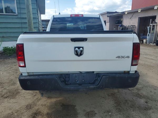2015 RAM 1500 ST