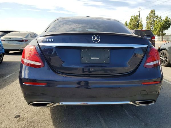 2017 MERCEDES-BENZ E E300