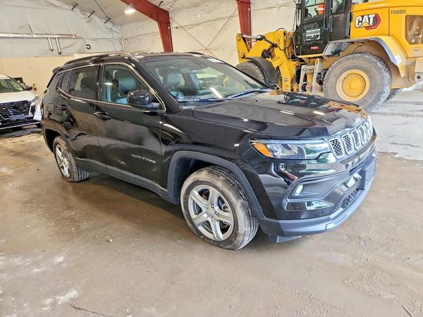2023 JEEP COMPASS North, Latitude