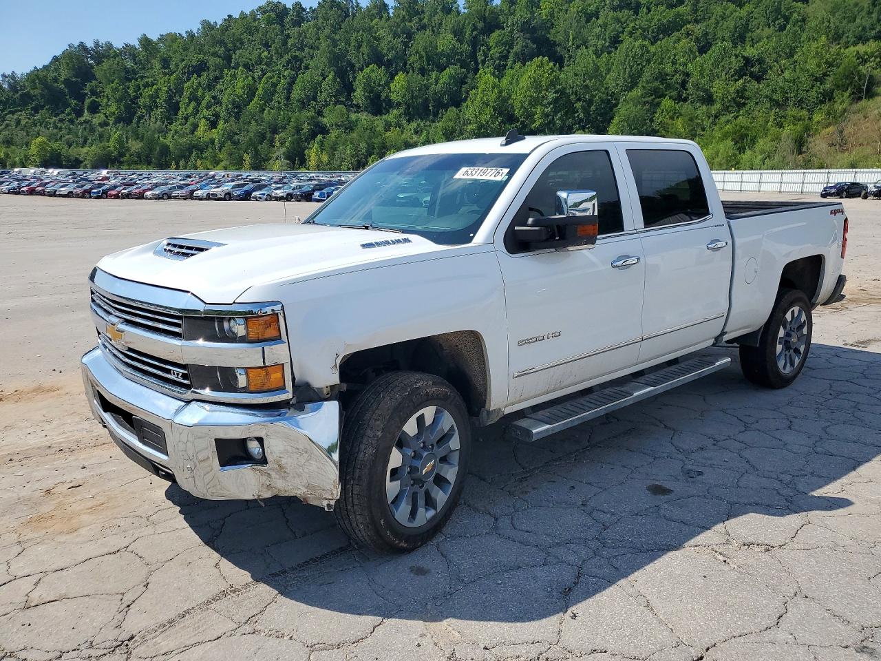 2017 CHEVROLET SILVERADO LTZ