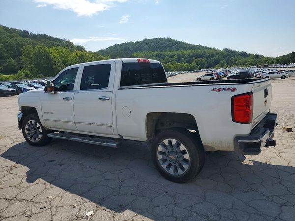 2017 CHEVROLET SILVERADO LTZ