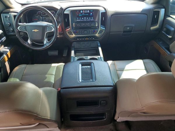2017 CHEVROLET SILVERADO LTZ