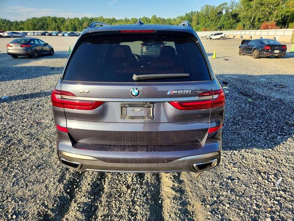 2021 BMW X7 M50i