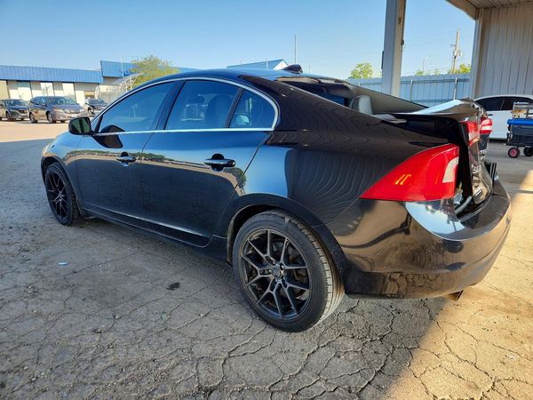 2012 VOLVO S60