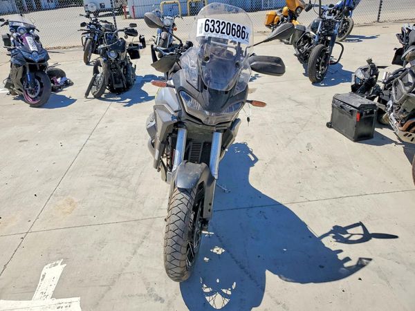 2024 MOTO GUZZI STELVIO