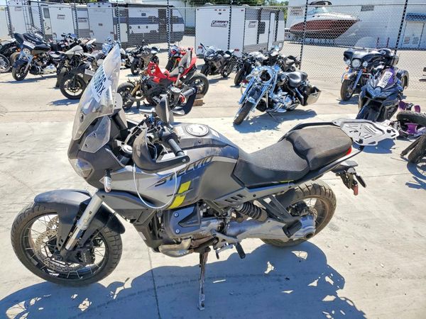 2024 MOTO GUZZI STELVIO