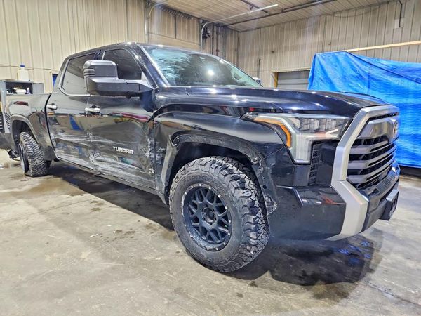 2022 TOYOTA TUNDRA Limited