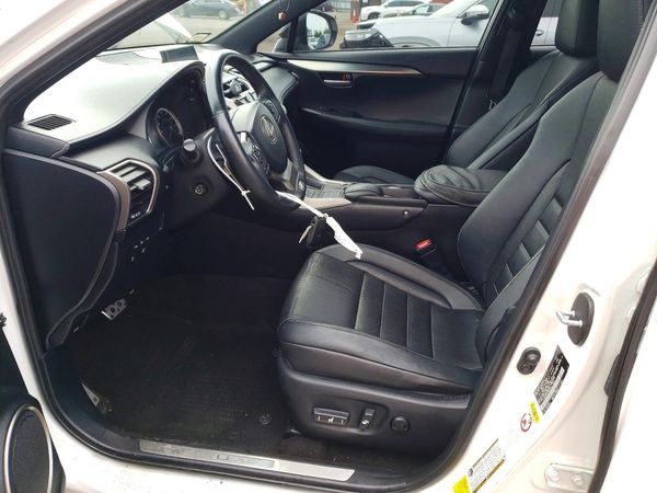 2015 LEXUS NX 200t Luxury