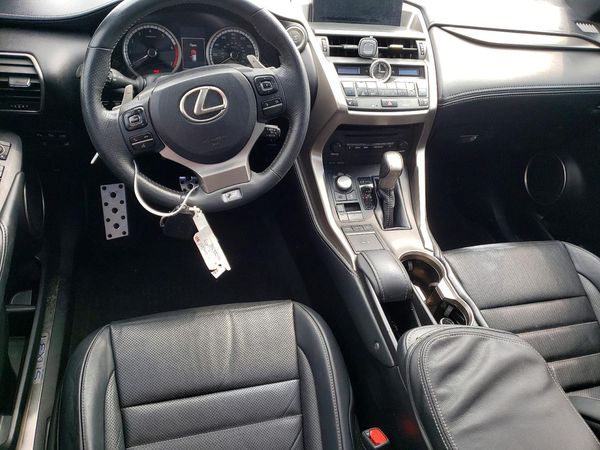 2015 LEXUS NX 200t Luxury