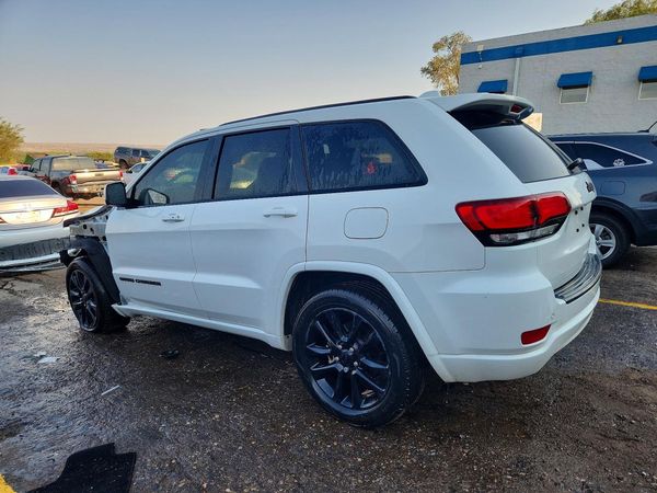 2021 JEEP GRAND CHEROKEE Laredo