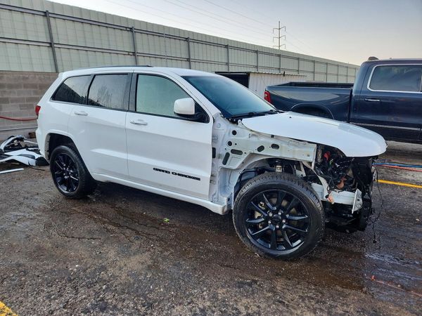 2021 JEEP GRAND CHEROKEE Laredo