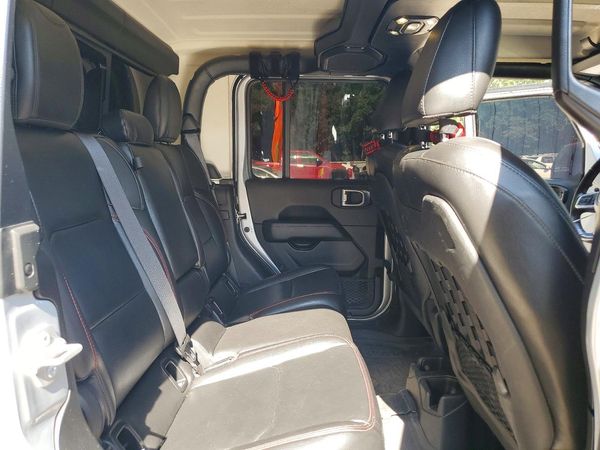 2022 JEEP GLADIATOR