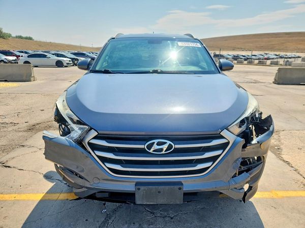 2017 HYUNDAI TUCSON
