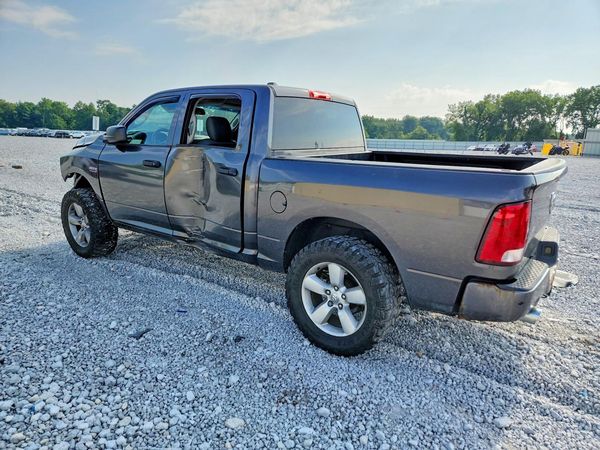 2014 RAM 1500 ST CREW CAB 4X4
