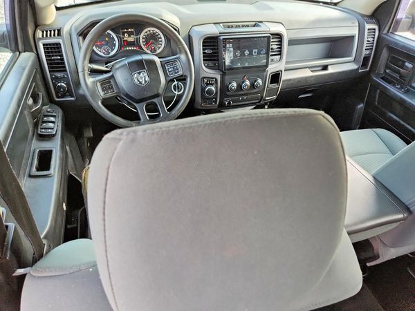2014 RAM 1500 ST CREW CAB 4X4