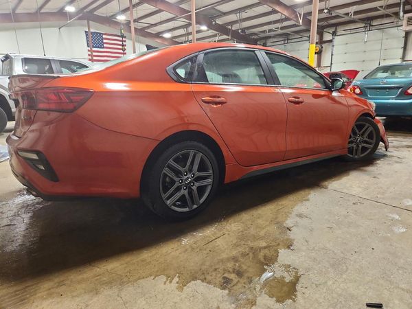 2021 KIA FORTE GT Line
