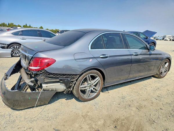 2018 MERCEDES-BENZ E E300
