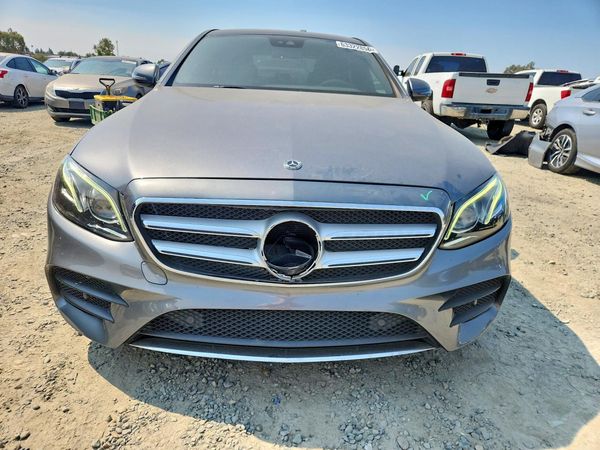 2018 MERCEDES-BENZ E E300