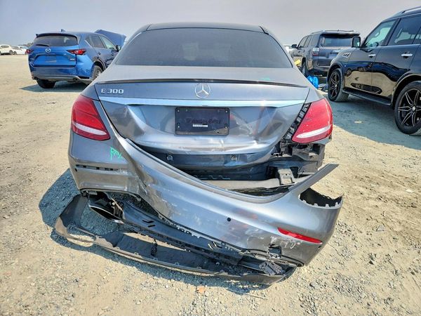 2018 MERCEDES-BENZ E E300