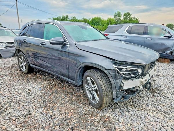 2020 MERCEDES-BENZ GLC GLC300-4M