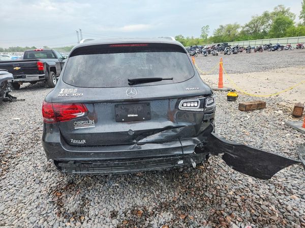 2020 MERCEDES-BENZ GLC GLC300-4M