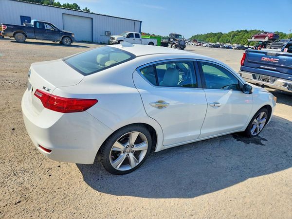 2013 ACURA ILX 20 TECH