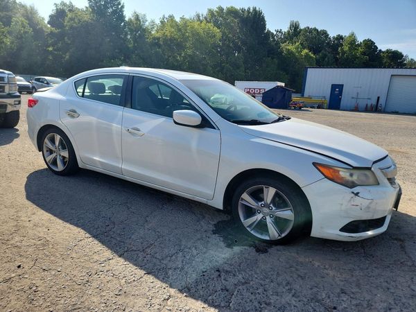 2013 ACURA ILX 20 TECH