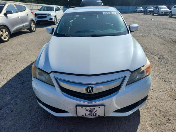 2013 ACURA ILX 20 TECH