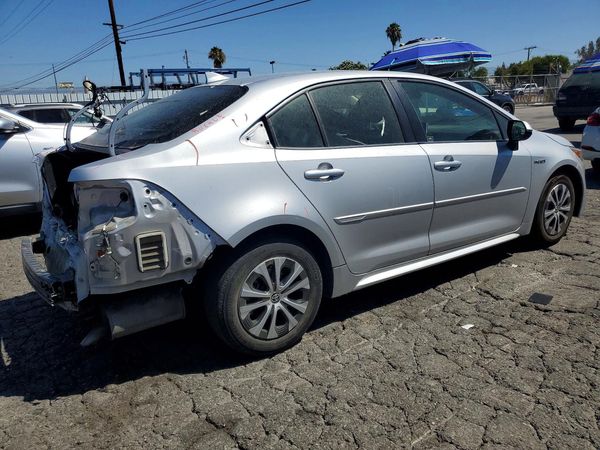 2021 TOYOTA COROLLA