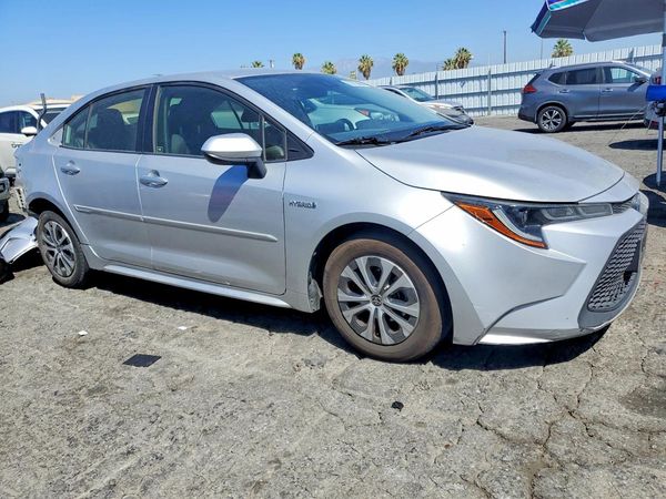 2021 TOYOTA COROLLA