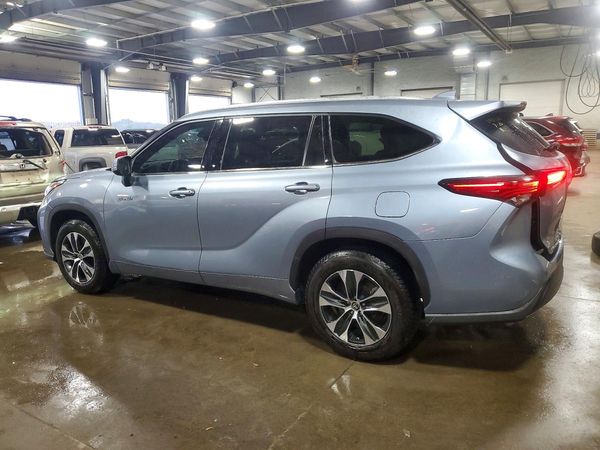 2020 TOYOTA HIGHLANDER XLE