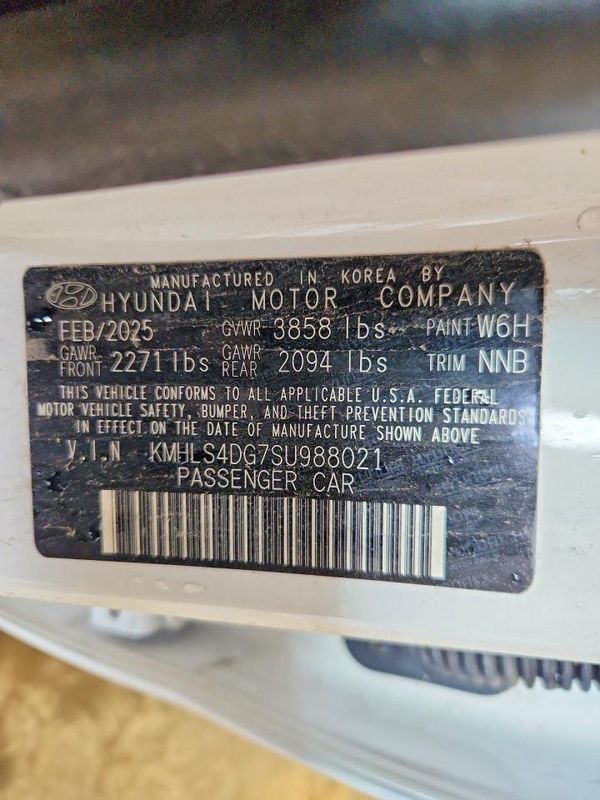 2025 HYUNDAI ELANTRA SEL Convenience — VINS