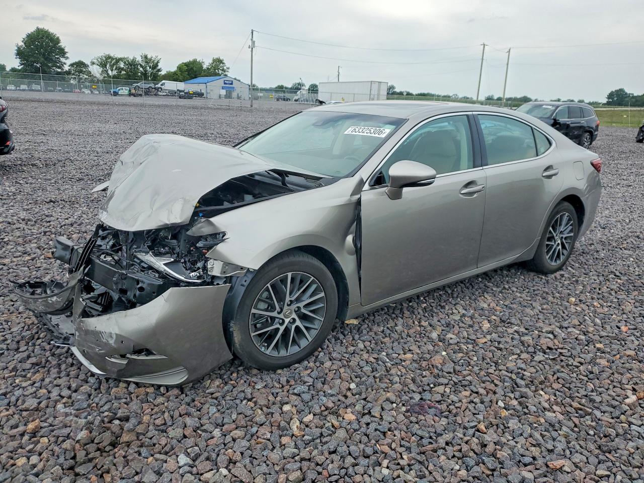 2017 LEXUS ES