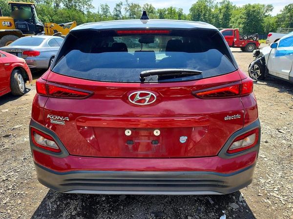 2021 HYUNDAI KONA SEL