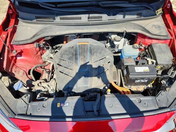 2021 HYUNDAI KONA SEL