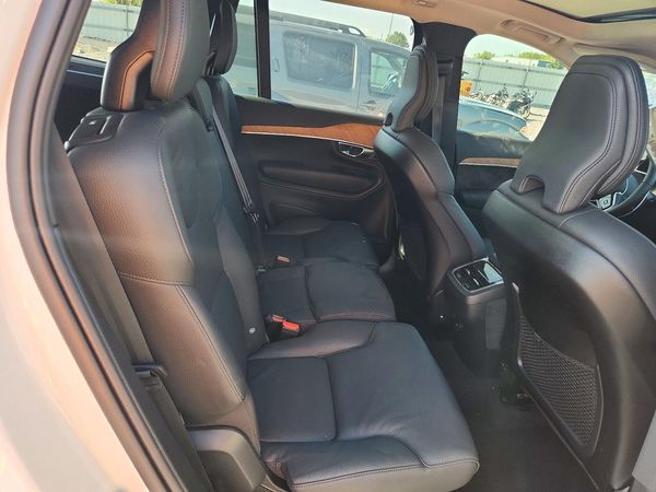 2025 VOLVO XC90 Plus Bright