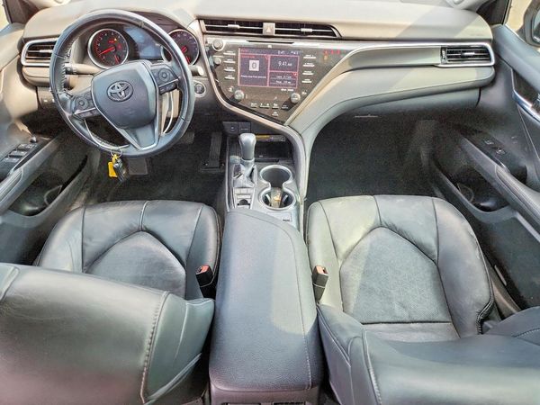 2018 TOYOTA CAMRY