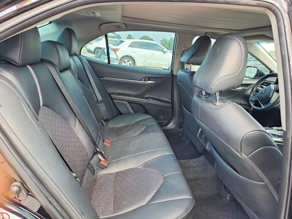 2018 TOYOTA CAMRY
