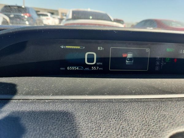 2016 TOYOTA PRIUS