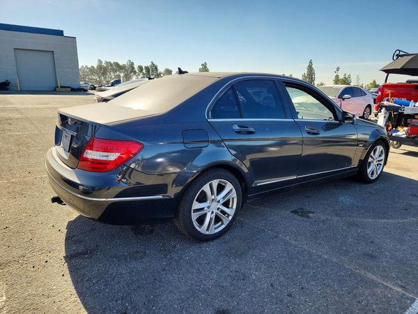 2012 MERCEDES-BENZ C C250