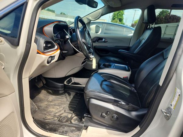 2021 CHRYSLER PACIFICA Touring L