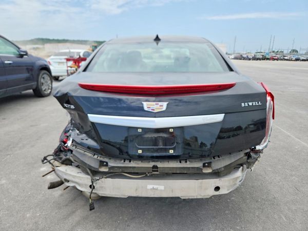 2017 CADILLAC XTS Luxury