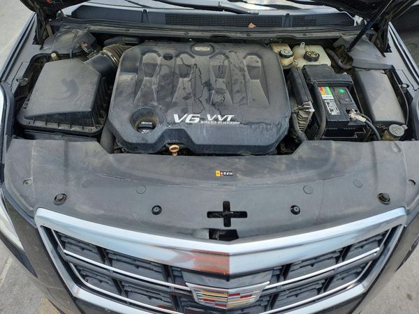2017 CADILLAC XTS Luxury
