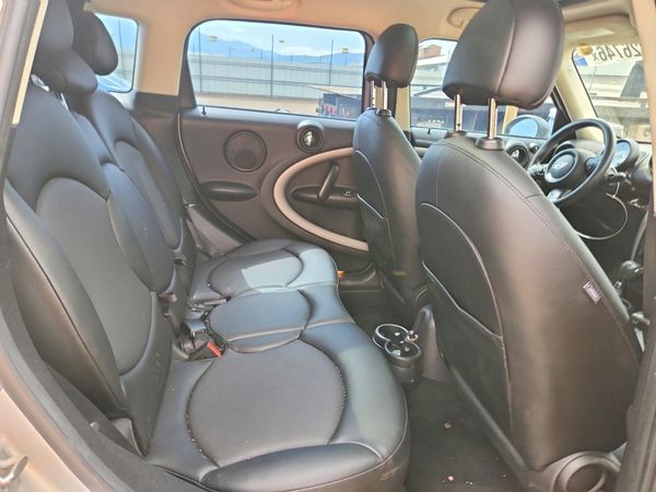 2015 MINI COOPER