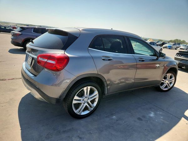 2015 MERCEDES-BENZ GLA GLA250 4-MATIC
