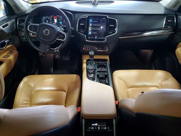 2016 VOLVO XC90 SV42 Momentum