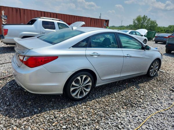 2013 HYUNDAI SONATA